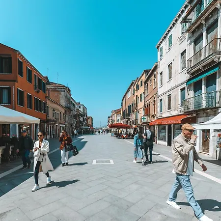 Lägenhet Ca Zorzi - 2 Minutes From Biennale & Canal View - Ape G Venedig